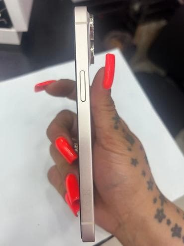 iphone 20: IPhone 13 — 3