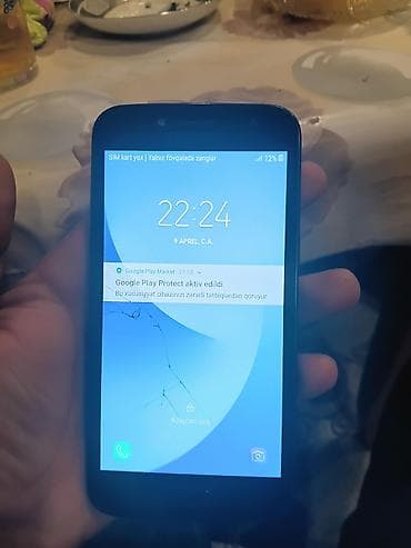 samsung 5250: Samsung Galaxy J2 Core, 8 GB, rəng - Qara, Qırıq — 2