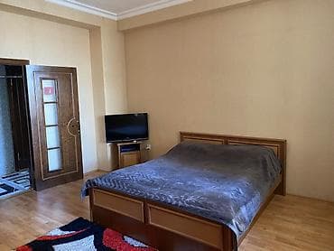 Yataq otağı mebel dəsti Çarpayı + Dolab + Tumba + güzgülü komod +