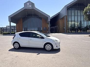 tank pro 3: Toyota Aqua (Prius C) hibrid hetçbek kredit mumkundur 5950 azn odemek — 3