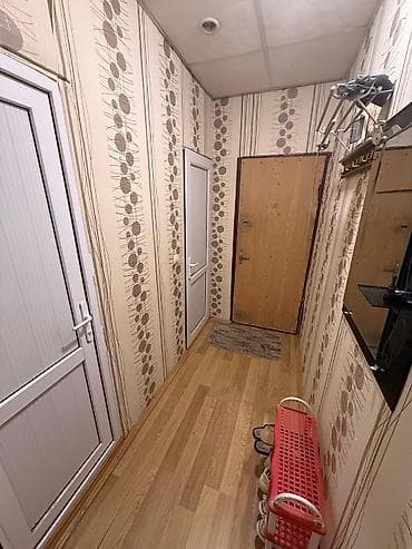 sarayda kirayə ev: Metro Nesimi 2 otaq metro yani 5/3 merbesi ayle xanımlar 2nefer beyde — 7