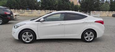 елантра: Hyundai Elantra: 1.8 l | 2013 il Sedan — 5
