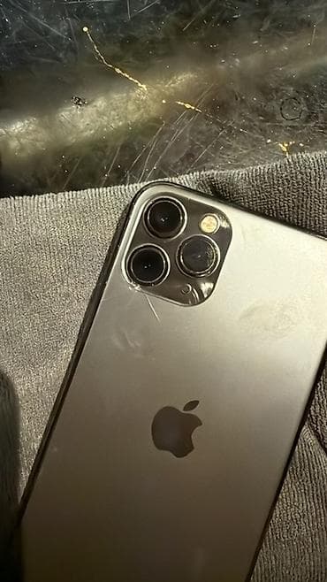 iphone se 2020 kredit: IPhone 11 Pro, Space Gray, Face ID — 4