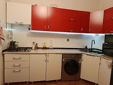 mebel stol stullar: Mətbəx mebel dəsti – qırmızı-ağ dizayn - Üst şkaflar: parlaq qırmızı — 5