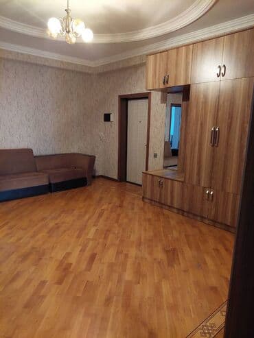 yeni gunəşlidə 1 otaqlı evlər: Sumqayıt şəhəri,6cmkrda 10 mərtəbəli yeni tikili binanın 4 cü — 3