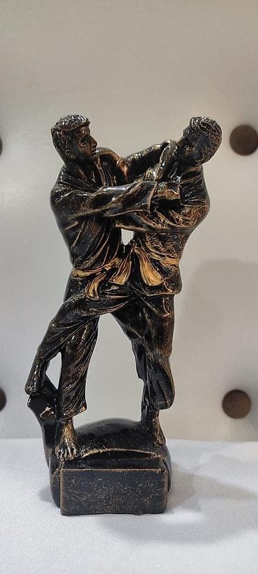 qedimi pullar: Suvenirlər.uzərini lazerle istənilən söz yazırıq istəyə görə.5 — 6