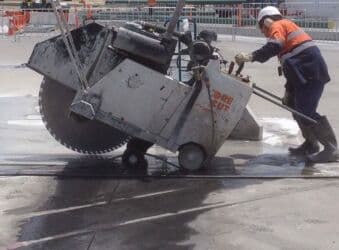 Комбинезоны: #Betonkesme #betondeşmə Beton kubik kərpic - dən kəsim deşim — 14