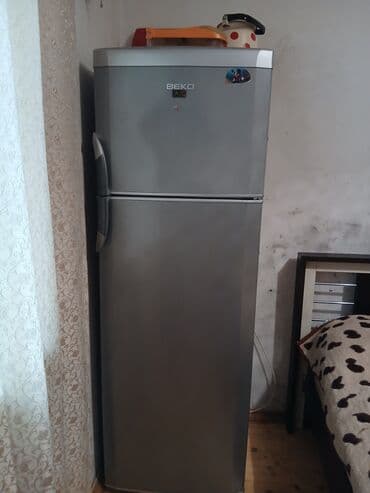 dondurma xaladenniki: Beko iki qapılı soyuducu - Rəng: gümüşü/metallik - Yuxarıda dondurucu — 1