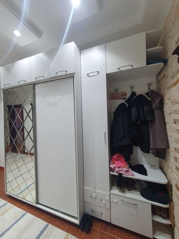 kupe şkaf: İşlənmiş, Kupe, 2 qapılı Künc dolab, Dəhliz dolabı — 1