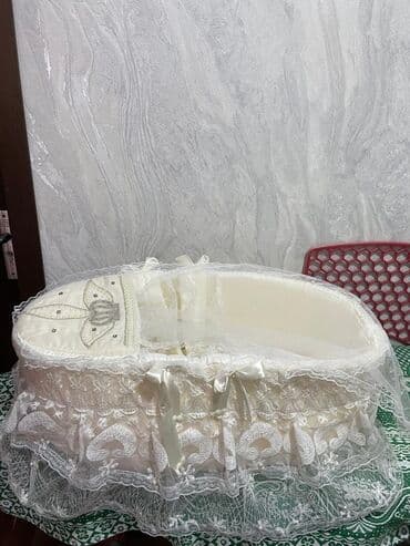 uşaq ucun beşiklər: Oğlan və qız üçün, Beşik, Dəst ilə, Matras ilə, Yellənmə mexanizmsiz — 3