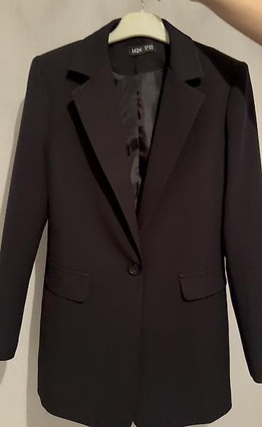 pidjak: Qara klassik qadın blezeri yenidir razmer kiçik olduğu üçün satılır — 2