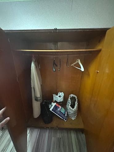 Другая мебель: Гардеробный шкаф — 2