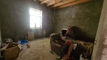 komsomol dairesi: 4 otaqlı, 160 kv. m, Kredit yoxdur, Orta təmir — 14