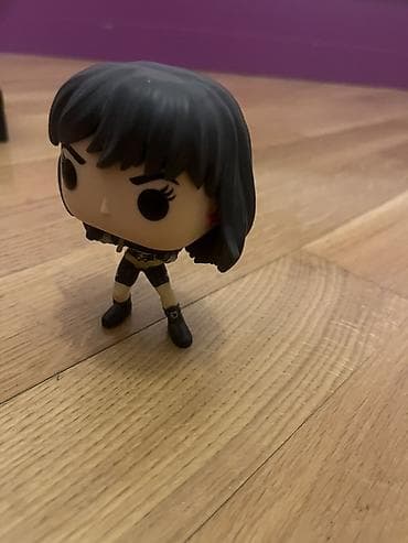 Oyuncaq fiqurlar: Funko Pop! Super Woman!!vinil fiqur – qara saçlı qadın qəhrəman — 2