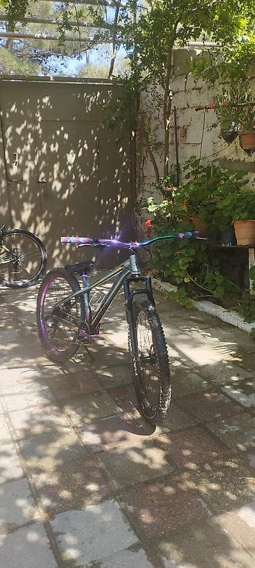 velosiped kameri: Velosipedin hec bir proplemi yoxdur sadece amartizatirun qapağı yoxdur — 1