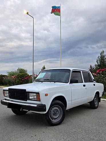 ucuz elektrikli avtomobil: VAZ (LADA) 2107: 1.6 l | 2010 il 211000 km Sedan — 1