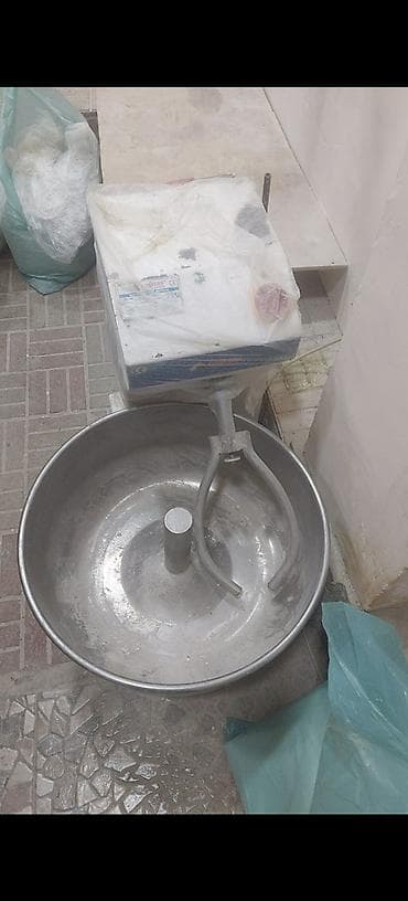 Restoran, kafe avadanlığı: 550₼ xəmir yoğuran 35kq+ un Turkiyənin cağdaş firmasıdır tək problemi — 1