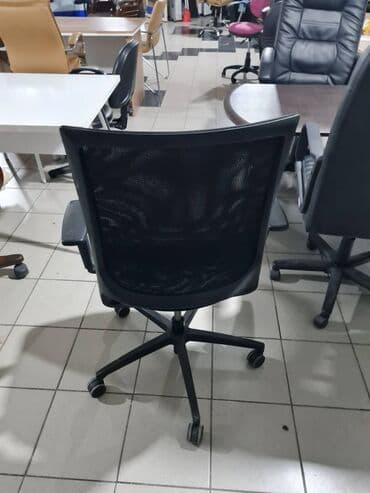 işlənmiş kreslolar: İşlənmiş, Təkərli, Qolları tənzimlənir, Parça — 6