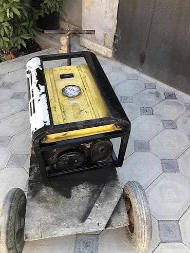 generator mini: Benzinli elektrik generatoru - Portativ model, metal karkaslı - Üst — 2