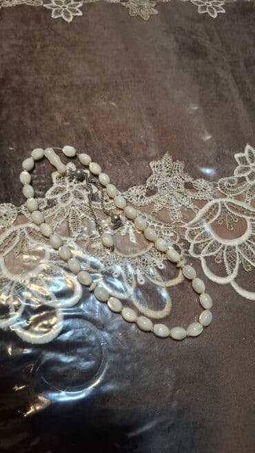 Ağ sedef muncuqlu təsbeh - Material: oval formalı ağ muncuqlar