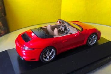 metbex tavan modelleri: Kolleksiya ücün avtomobil modeli Porsche 911 991 Carrera 4 cabriolet — 13