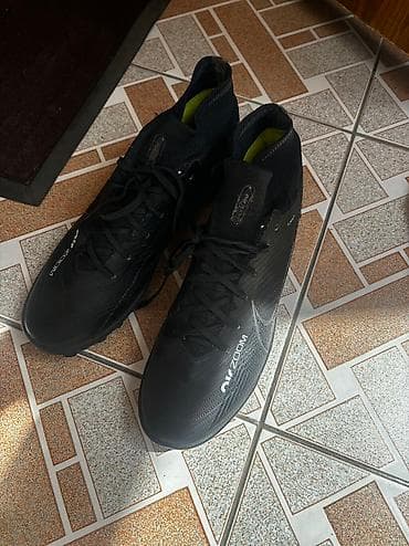 İdman çantaları: Butslar İşlənmiş — 2