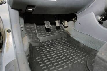 ayaqalti rezin: Hyundai accent 2000-2005 "aileron", "novline", "locker", "formika" — 1