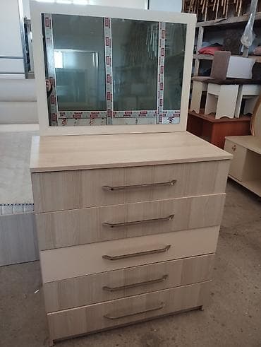 cüt kravatlar: Turkiyə istehsalıdir,saz vəziyyətdə,ölçüləridolab 2.50/2.30 taxt — 2