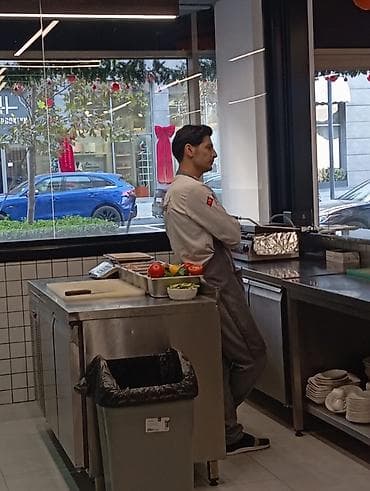 Əməkdaş axtarışı (vakansiyalar): Dönərçi, Kişi, 28 yaş, 3-5 illik təcrübə — 2