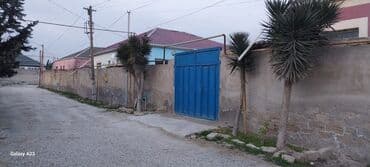 Kirayə evlər: Satılır: həyət evi - Geniş, hasarlı həyət: dəmir darvaza, betonlanmış — 22