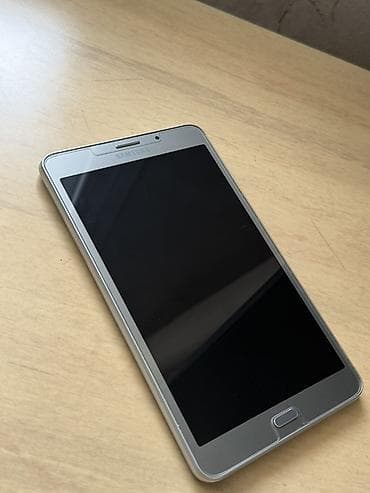 Samsung planşet.Real alıcıya cuzi endirim olunacaq - Model: Samsung