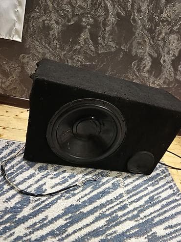 avtomobil dinamik: Avtomobil üçün sabvufer qutusu və dinamik Pionerin basofkasıdı — 1