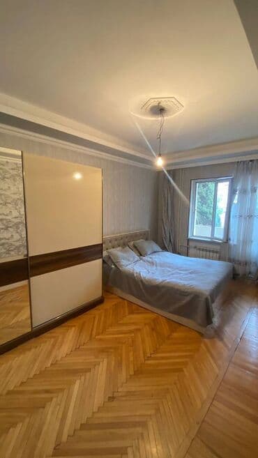 4 mikrorayonda satilan menziller: Bakı, 4 otaqlı, Köhnə tikili, 110 kv. m — 9