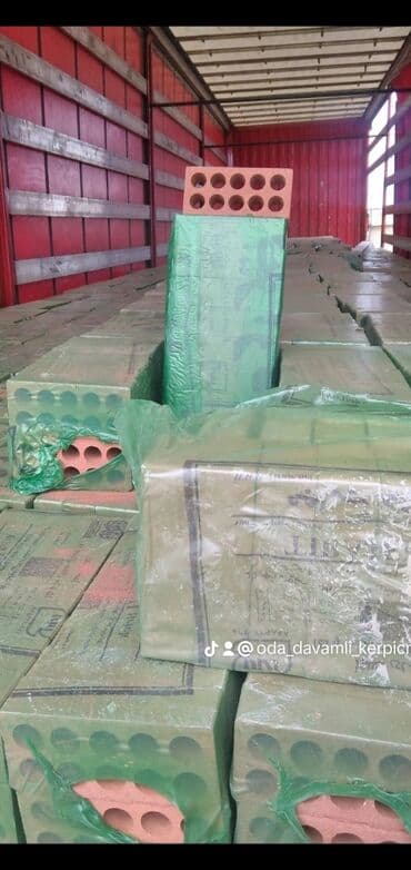 daslar: Iran istehsal içi dəlikli qırmızı rəngli kərpic — 1