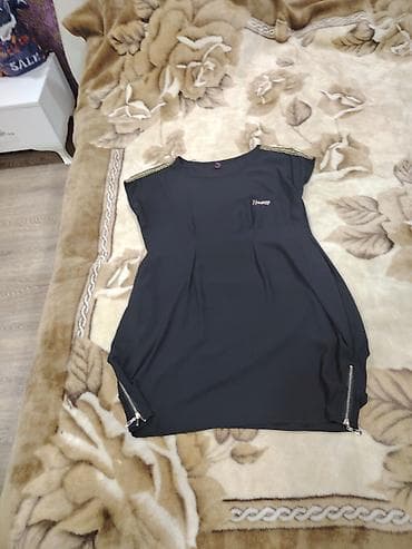 Jiletlər: Qara rəngli qadın tunik/kofta - Klassik qara rəng, yumşaq və axıcı — 1