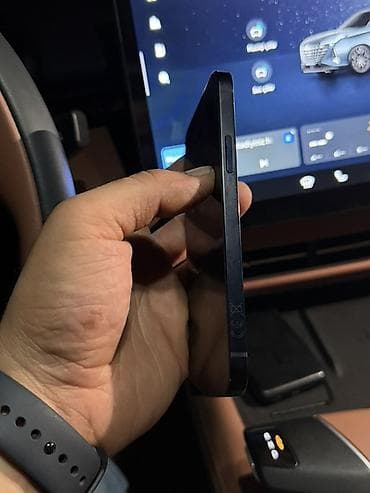 iphone air: IPhone 12, 64 GB, Qara, Simsiz şarj, Face ID — 5