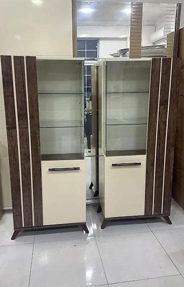 Ticarət tərəziləri: Şüşəli dolab vitrini — 1