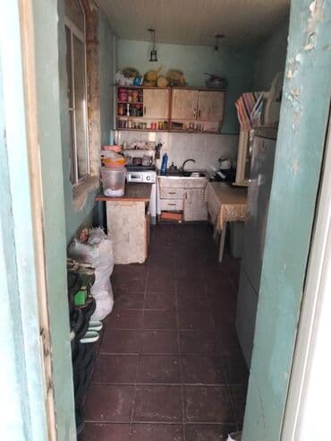 qara qarayev: Əmircan qəs. 3 otaqlı, 150 kv. m — 2