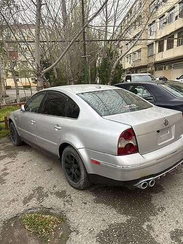 jeep patriot 2008: Volkswagen Passat: 1.8 l | 2000 il Sedan — 3