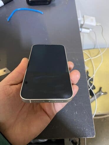 Аудиотехника: IPhone 13, Белый, Face ID — 4