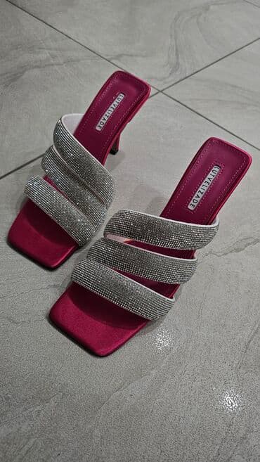 школьные туфли: Туфли, Размер: 40, цвет - Розовый, Б/у — 1