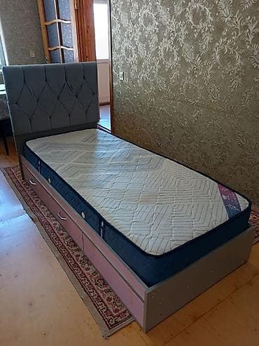 matras alti: Tek adamliq kravat satilir.tecili evdən cixmalidi.ela veziyyetdedir — 1