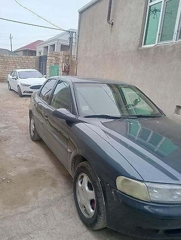 Мототранспорт: Opel sedan – salon və interyer - Geniş və rahat salon: ön və arxa — 7