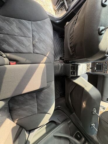 ekskavatör satışı: Mercedes-Benz E 240: 2.4 l | 2000 il Sedan — 7