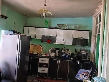 kupça: Mastagada esas yola 50 metr aralida cox gozel heyet evidir. 6 sot — 2
