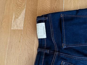 ideal ehmedli: İdeal vəziyyətdə təzə kimidi 
Razmer 36 
Marka olaraq Stradivarius-dır — 2