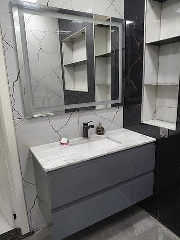 Ikinci əl hamam üçün güzgü və moydadır. yeni yasamalda — 1