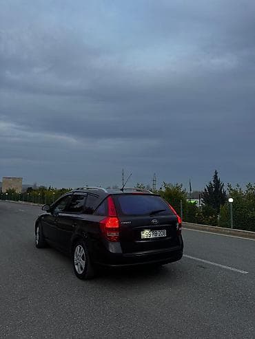 turbo az kia ceed benzin: Kia Cee’d – şəhər və uzun yol üçün praktik hetçbek. barter öz dəyərdə — 4