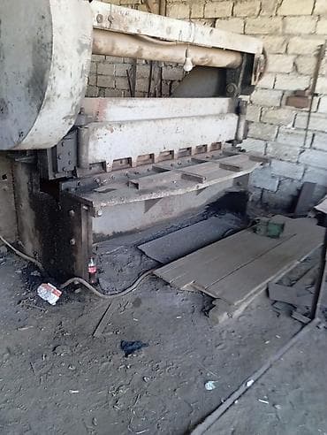 Ağır sənaye üçün mexaniki gilotin qayçı və radial qazma dəzgahı