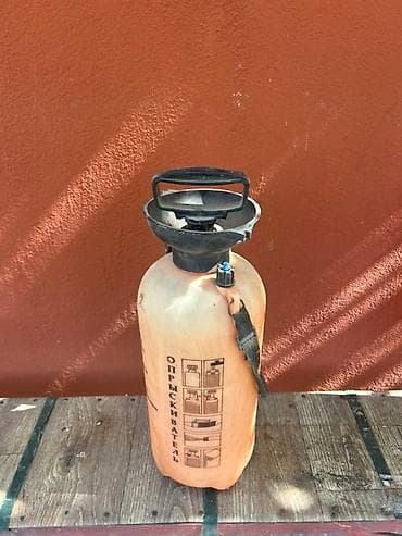 Bağ üçün əl püskürdücüləri dəsti - 2 ədəd manuel püskürdücü: biri